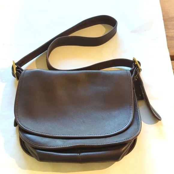 Vintage Coach leather 90's Patricia Legacy brown saddle Bag - Picture 2 of 13